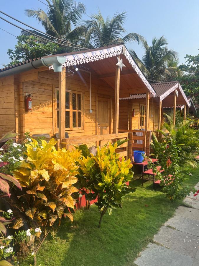 Happy Shack Beach And Wooden Huts Колва Екстер'єр фото
