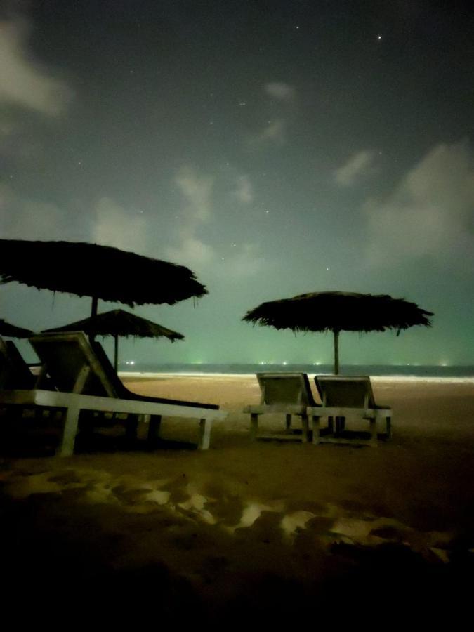 Happy Shack Beach And Wooden Huts Колва Екстер'єр фото