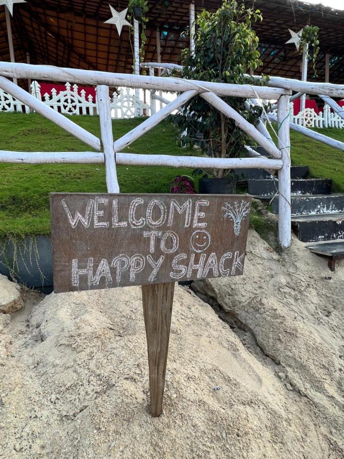 Happy Shack Beach And Wooden Huts Колва Екстер'єр фото