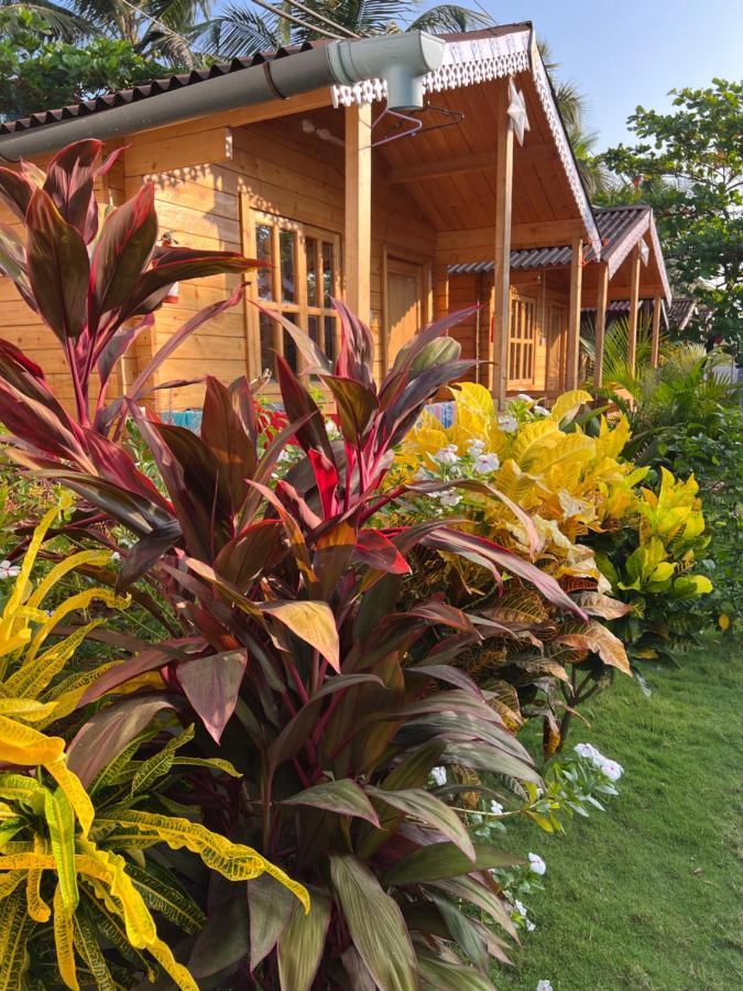 Happy Shack Beach And Wooden Huts Колва Екстер'єр фото