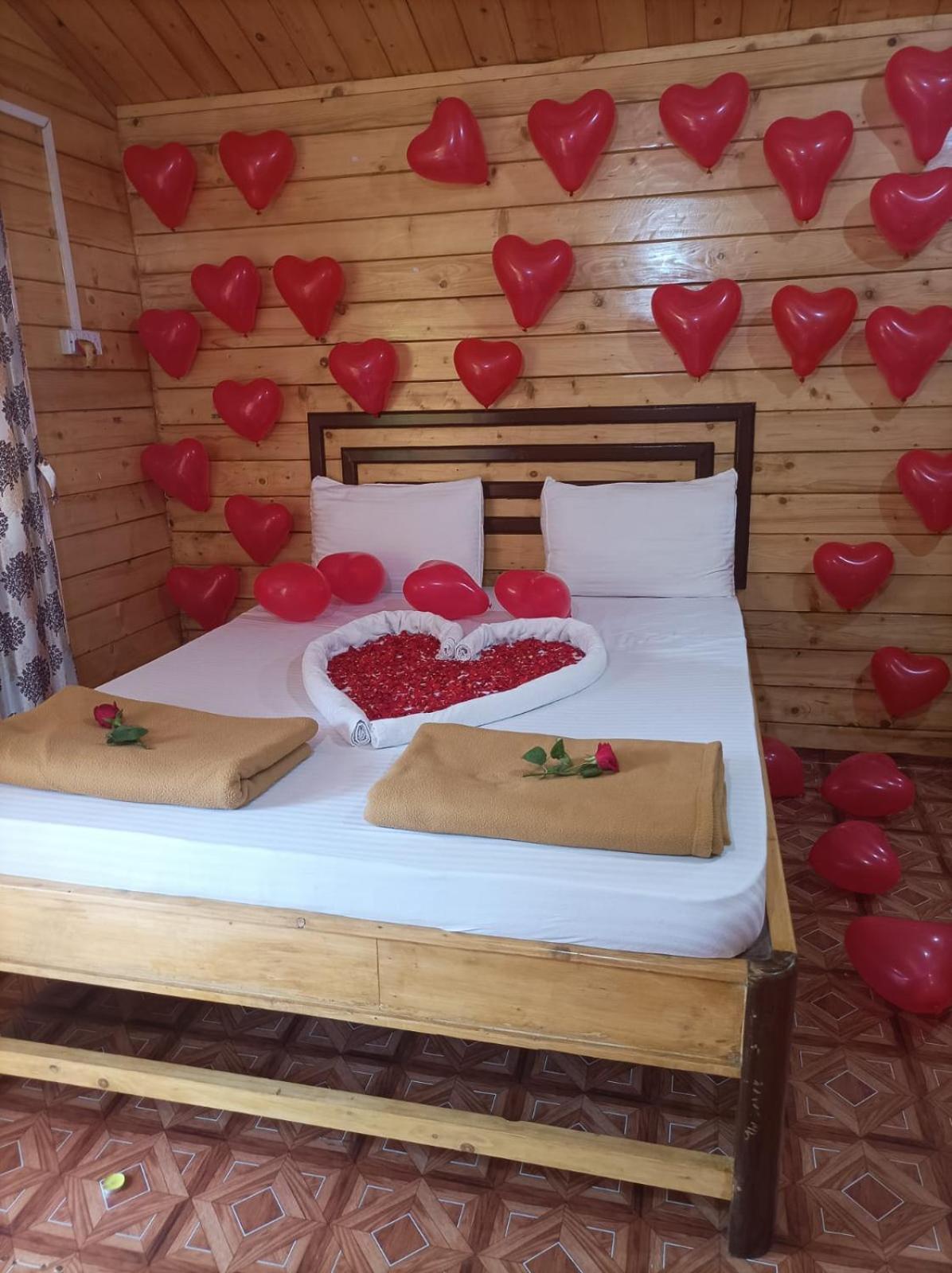 Happy Shack Beach And Wooden Huts Колва Екстер'єр фото