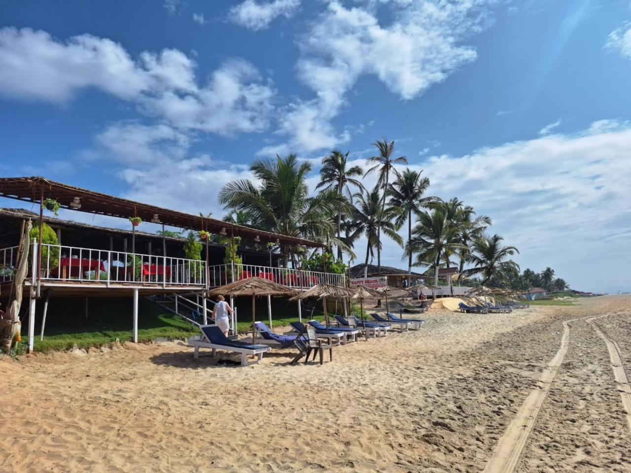 Happy Shack Beach And Wooden Huts Колва Екстер'єр фото