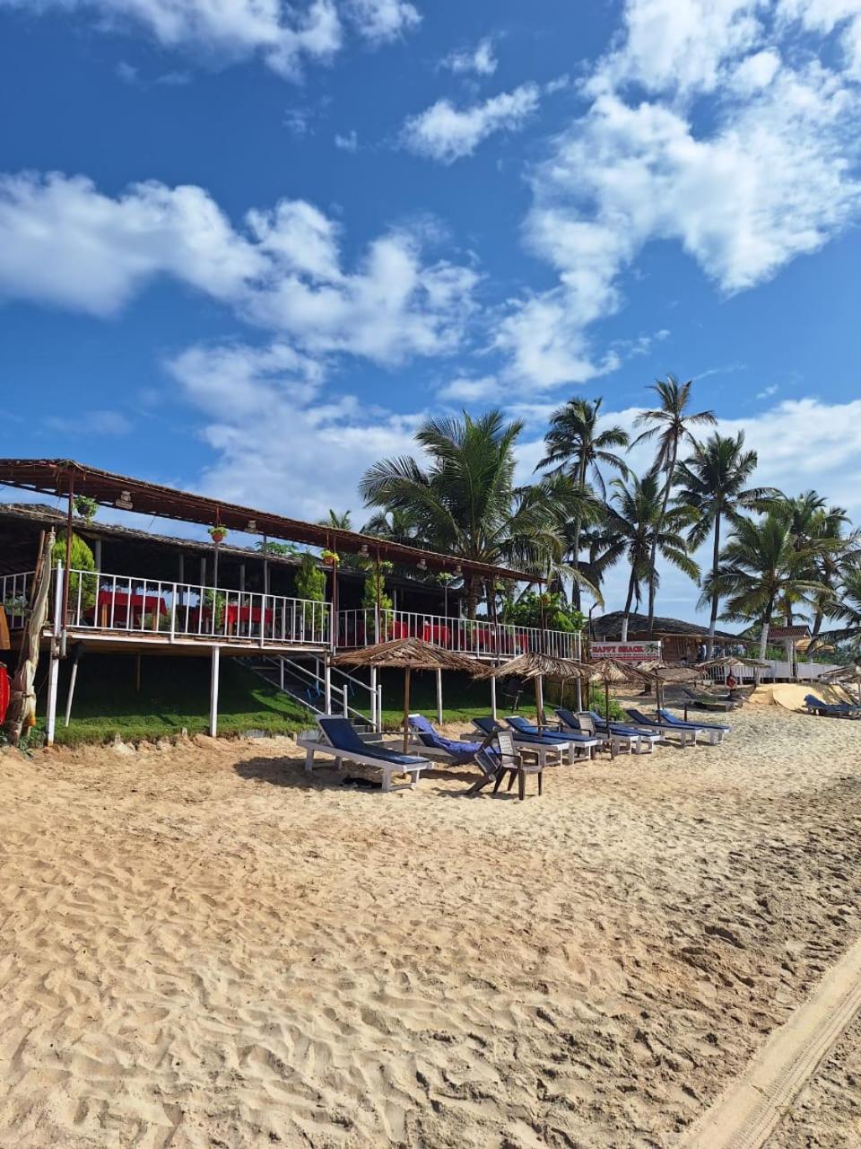 Happy Shack Beach And Wooden Huts Колва Екстер'єр фото